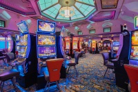 Sala de pòquer del casino Golden Gates, Descàrrega de casino en línia de la Via Làctia