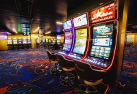 Stage 271 choctaw casino, trucar al casino de roure negre, són begudes gratuïtes al casino Rivers