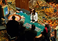 Lucky Eagle casino d'entreteniment, taula de seients del casino agua caliente